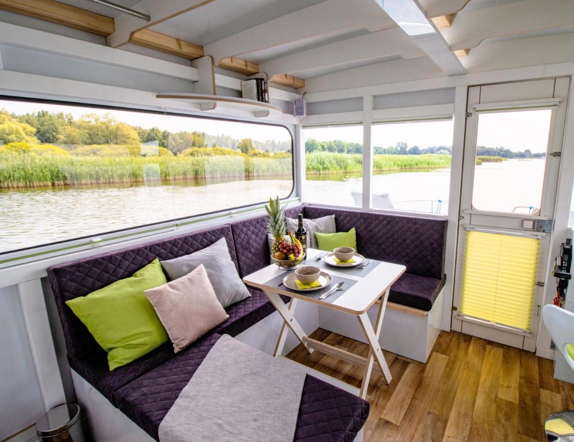 Hausboot Fiona Im Yachthafen Berlin-schmoeckwitz Auf Der Spree Und Dem Mueggelsee Von Anfang April Bis Ende Oktober * Berlin